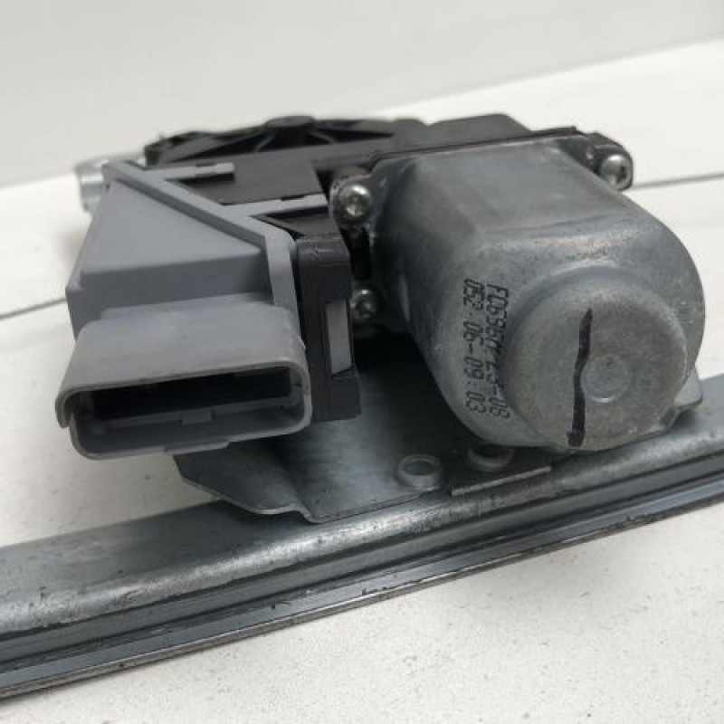 Leve vitre electrique arriere gauche PEUGEOT 307