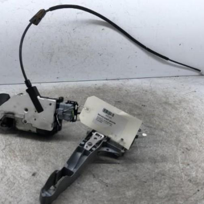 Serrure avant gauche PEUGEOT 207