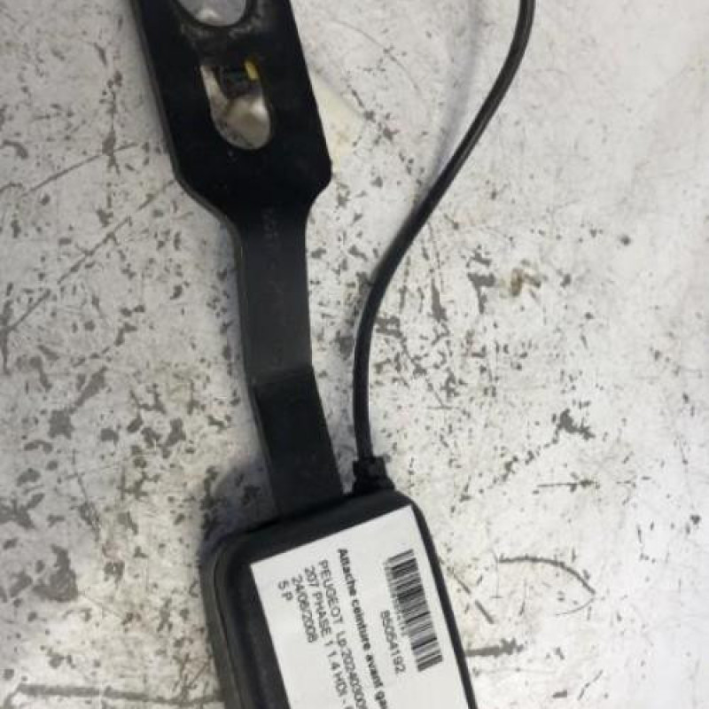 Attache ceinture avant gauche PEUGEOT 207