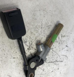 Attache ceinture avant droit CITROEN SAXO