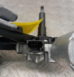 Moteur essuie glace arriere PEUGEOT 308 2 SW Photo n°3