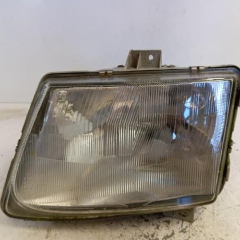 Optique avant principal gauche (feux)(phare) MERCEDES CLASSE V 638