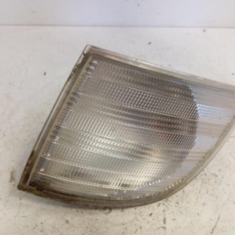 Optique avant secondaire gauche (feux)(clignotant) MERCEDES CLASSE V 638