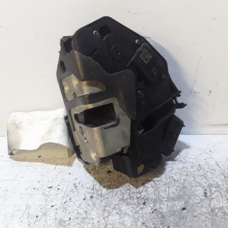 Serrure avant gauche FORD FIESTA 6 Serrure avant gauche FORD FIESTA 6