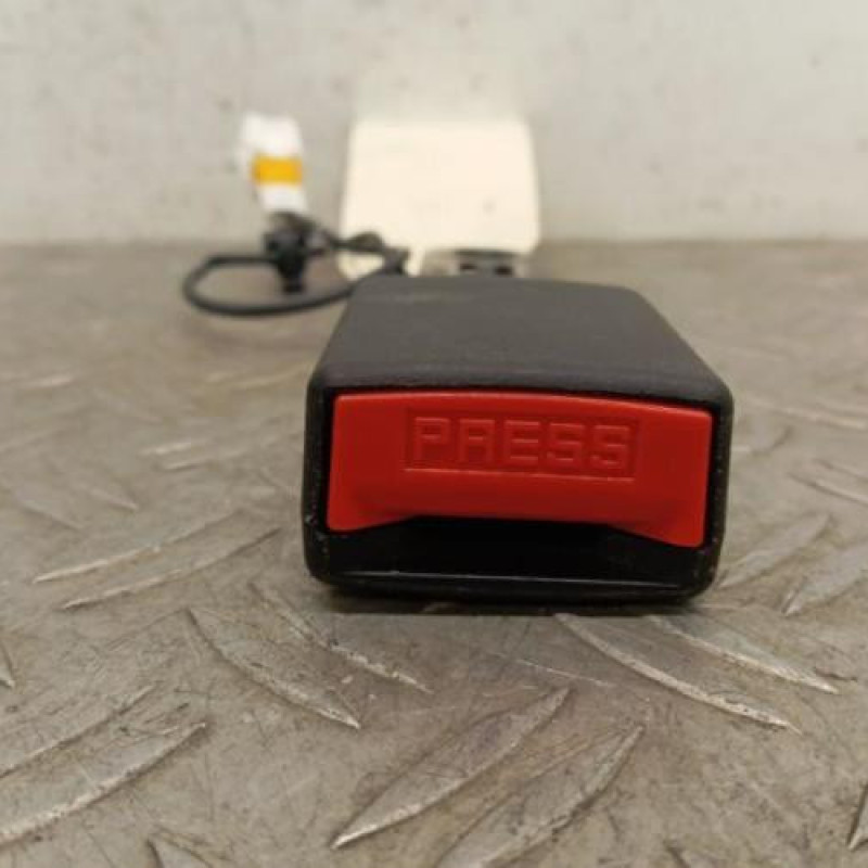 Attache ceinture avant droit PEUGEOT PARTNER 2