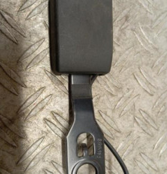 Attache ceinture avant gauche PEUGEOT PARTNER 2