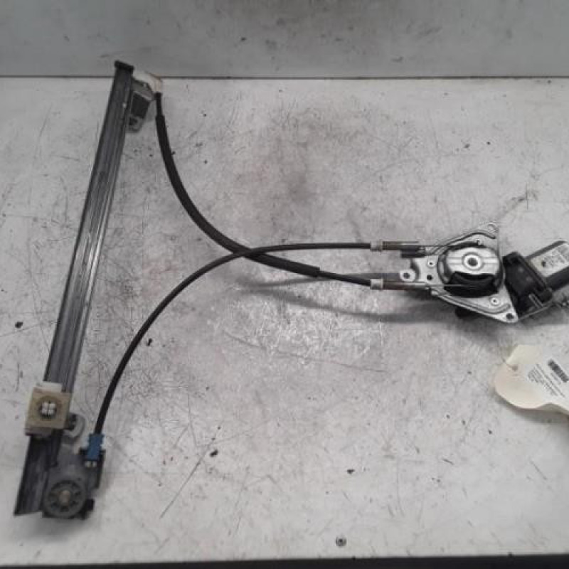 Leve vitre electrique avant droit CITROEN SAXO
