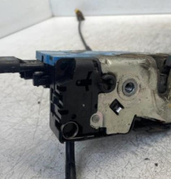 Serrure arriere droit PEUGEOT 207