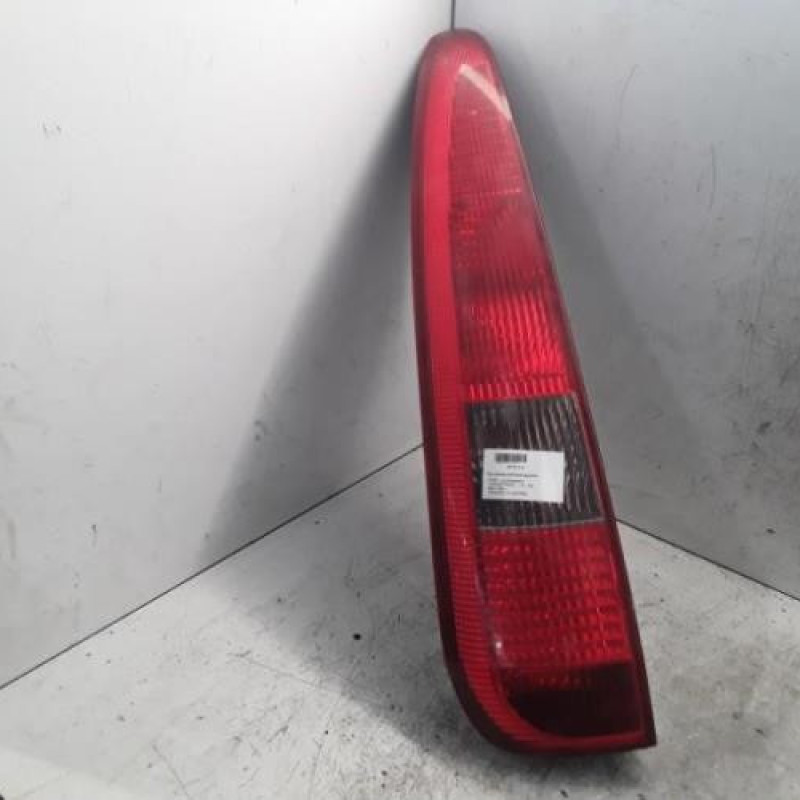 Feu arriere principal gauche (feux) FORD FUSION Feu arriere principal gauche (feux) FORD FUSION