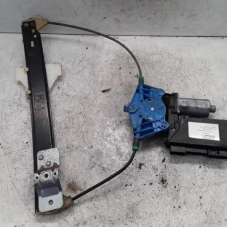 Leve vitre electrique arriere gauche AUDI A4 2 Photo n°1