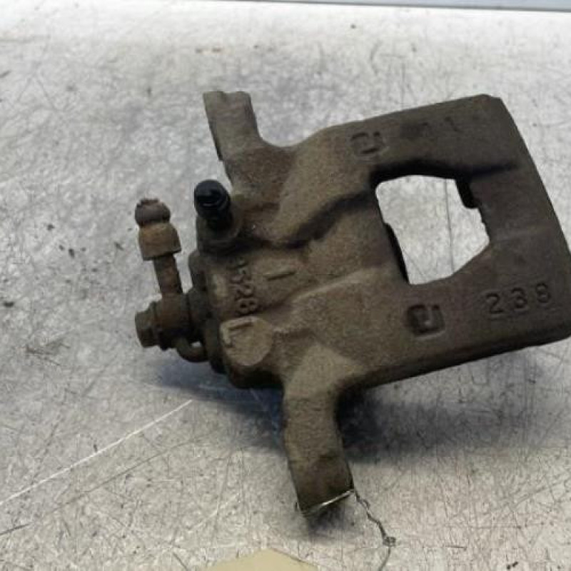 Etrier arriere droit (freinage) NISSAN QASHQAI 1