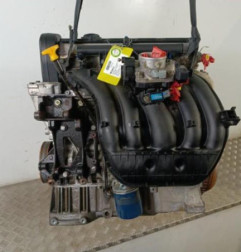 Moteur PEUGEOT 406 Photo n°1