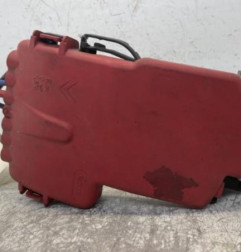 Porte fusible CITROEN BERLINGO 2 Photo n°1