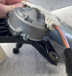 Moteur essuie glace arriere RENAULT TWINGO 2 Photo n°5