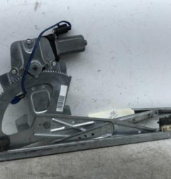Leve vitre electrique avant gauche TOYOTA YARIS 1