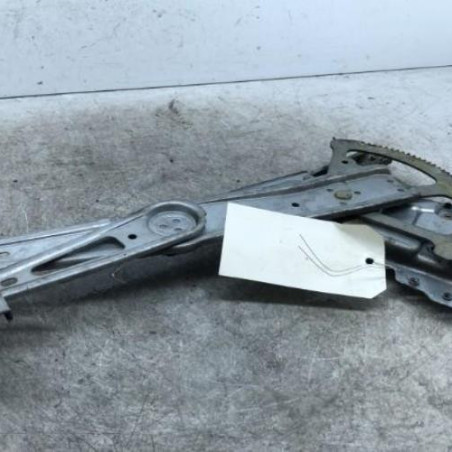 Leve vitre electrique avant gauche TOYOTA YARIS 1
