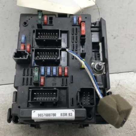 Boitier servitude moteur (BSM) PEUGEOT 206+