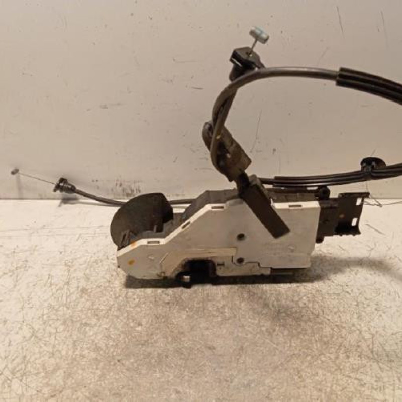 Serrure avant gauche PEUGEOT 207