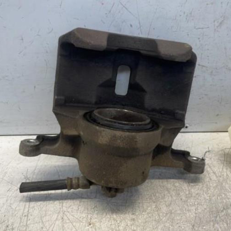 Etrier avant droit (freinage) NISSAN QASHQAI 1 Etrier avant droit (freinage) NISSAN QASHQAI 1