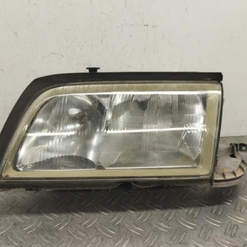 Optique avant principal gauche (feux)(phare) MERCEDES CLASSE C 202