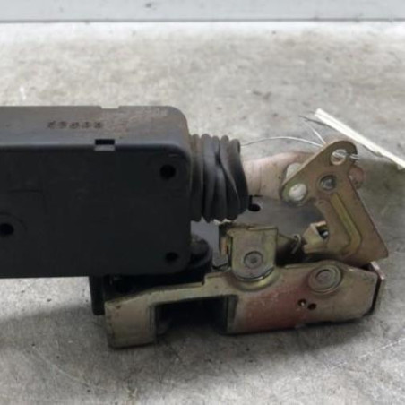 Serrure avant droit PEUGEOT 106