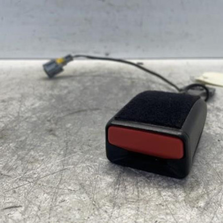 Attache ceinture avant droit PEUGEOT 208 1 Photo n°1