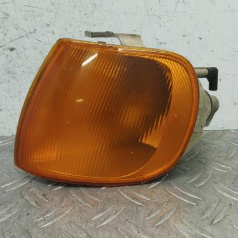 Optique avant secondaire gauche (feux)(clignotant) VOLKSWAGEN POLO 3