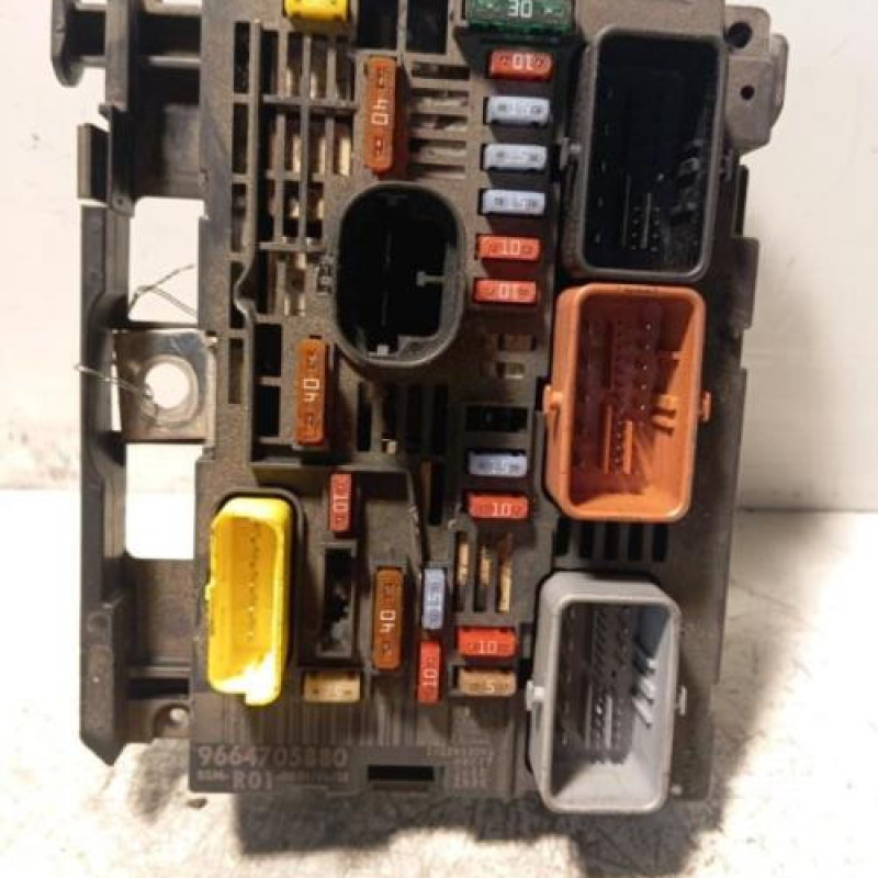 Boitier servitude moteur (BSM) CITROEN C4 GRAND PICASSO 1 Boitier servitude moteur (BSM) CITROEN C4 GRAND PICASSO 1
