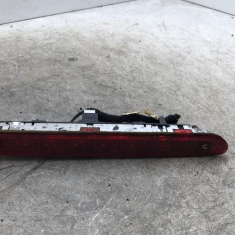 Feu arriere stop central FIAT PUNTO EVO 3 Feu arriere stop central FIAT PUNTO EVO 3