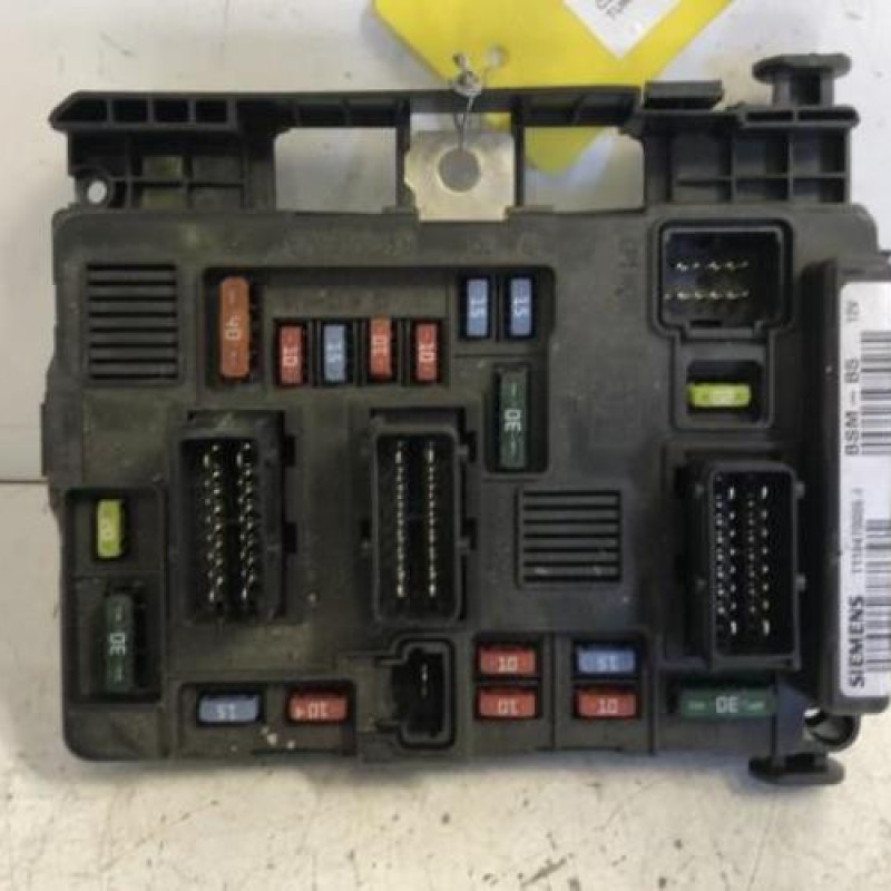 Boitier servitude moteur (BSM) CITROEN C5 1 Boitier servitude moteur (BSM) CITROEN C5 1