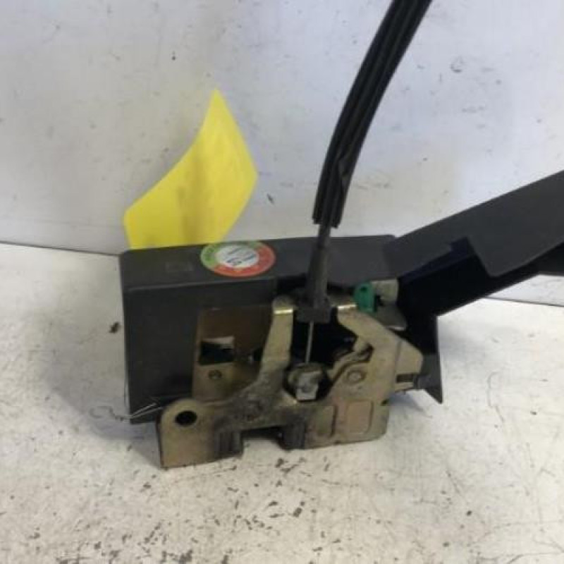 Serrure avant droit RENAULT CLIO 2 Serrure avant droit RENAULT CLIO 2