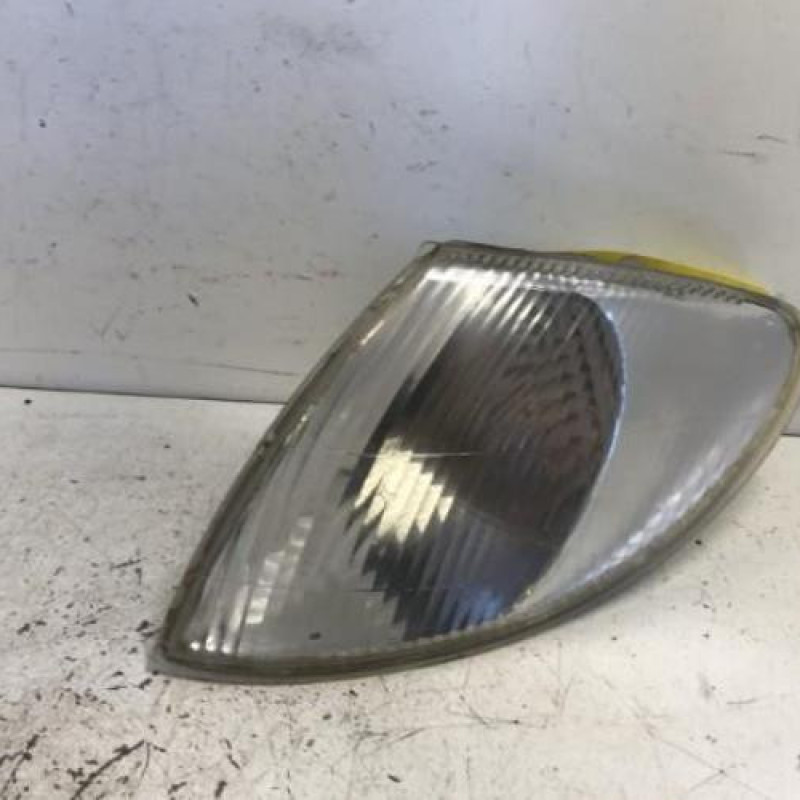 Optique avant secondaire gauche (feux)(clignotant) RENAULT SCENIC 1