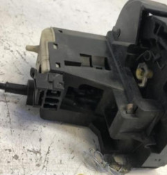 Serrure avant gauche RENAULT CLIO 2