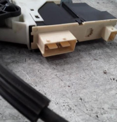 Leve vitre electrique avant gauche PEUGEOT 307