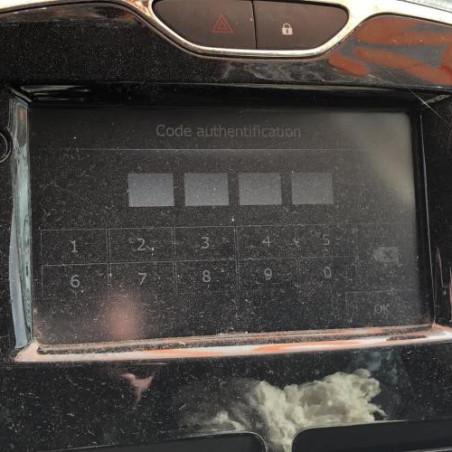 Ecran GPS RENAULT CLIO 4 Photo n°1