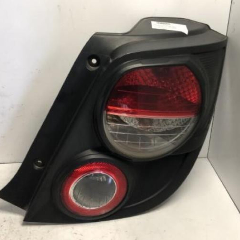 Feu arriere principal droit (feux) CHEVROLET AVEO 2 Feu arriere principal droit (feux) CHEVROLET AVEO 2