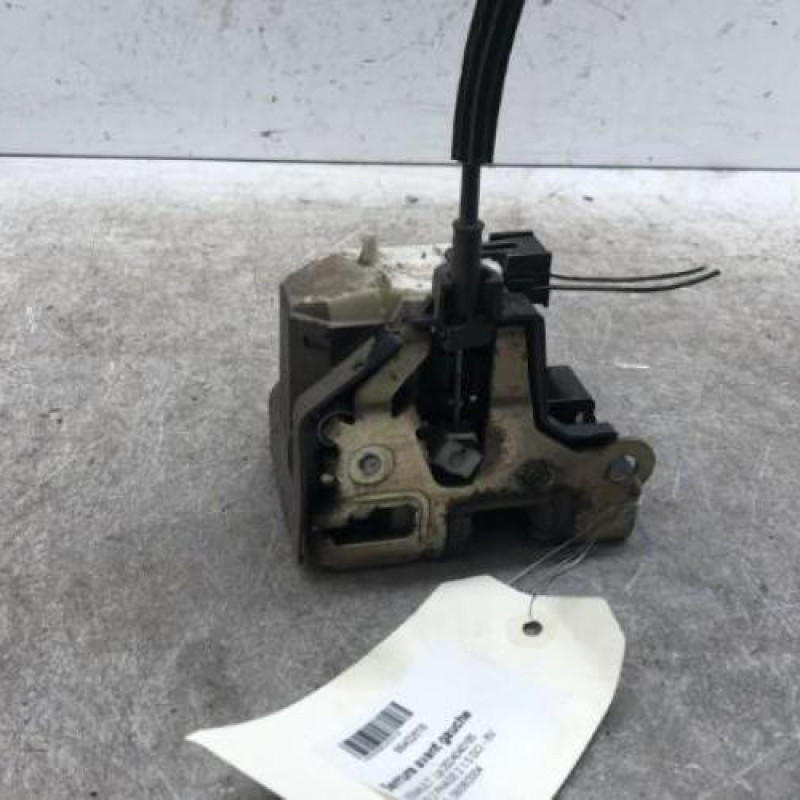 Serrure avant gauche RENAULT CLIO 2 Serrure avant gauche RENAULT CLIO 2