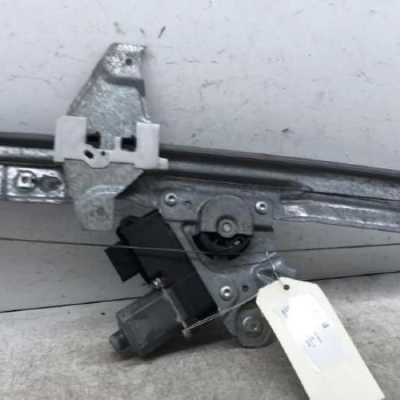 Leve vitre electrique avant droit PEUGEOT 308 1 SW