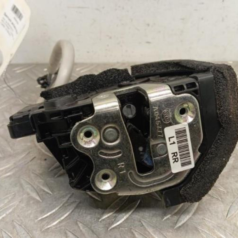 Serrure arriere droit KIA RIO 4 Serrure arriere droit KIA RIO 4