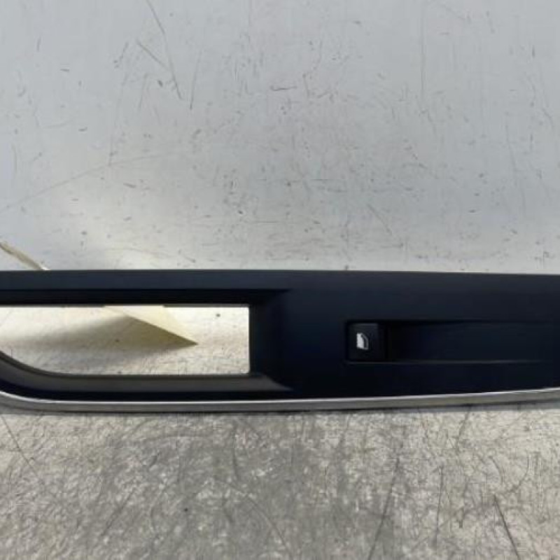Interrupteur de leve vitre avant droit PEUGEOT 5008 2