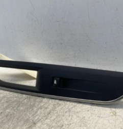 Interrupteur de leve vitre avant droit PEUGEOT 5008 2