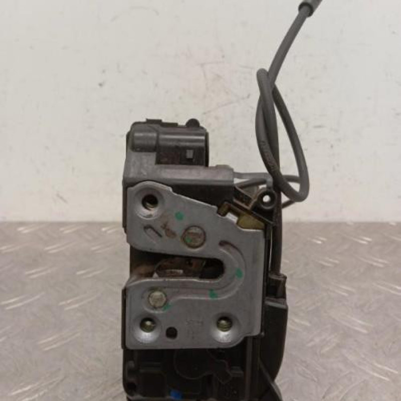 Serrure arriere droit RENAULT CLIO 3 Serrure arriere droit RENAULT CLIO 3