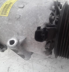 Compresseur clim FORD C-MAX 1 Photo n°3