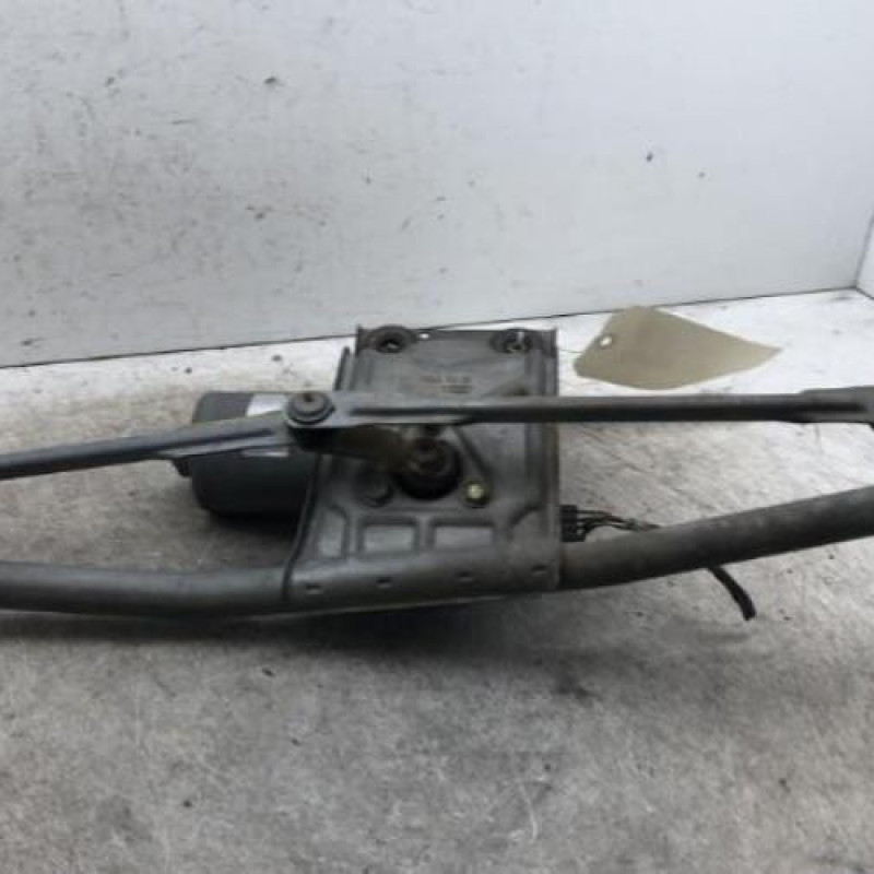 Moteur essuie glace avant FORD FIESTA 4 Moteur essuie glace avant FORD FIESTA 4