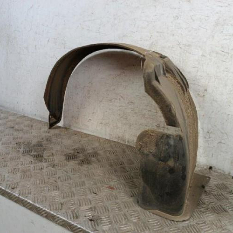 Pare boue avant gauche PEUGEOT 106 Pare boue avant gauche PEUGEOT 106