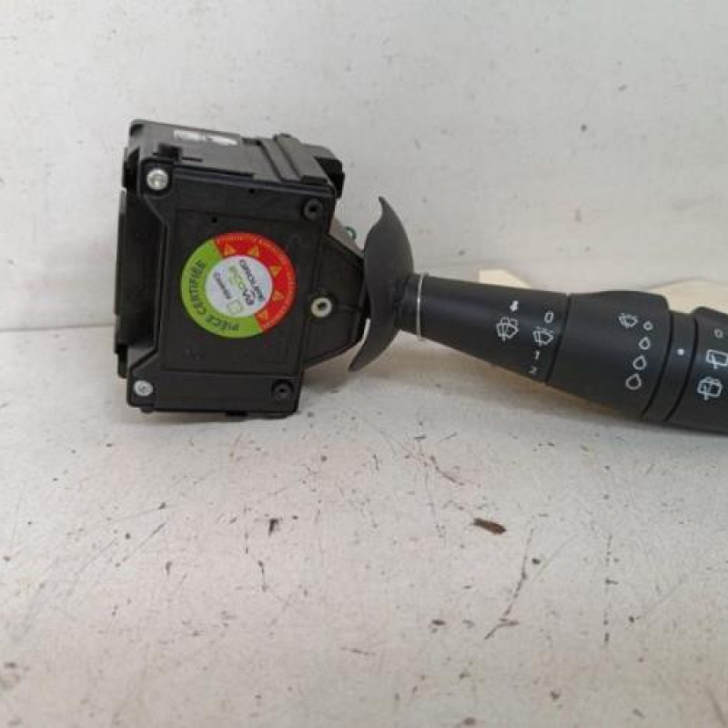 Commodo d'essuie glaces RENAULT CLIO 4 Commodo d'essuie glaces RENAULT CLIO 4