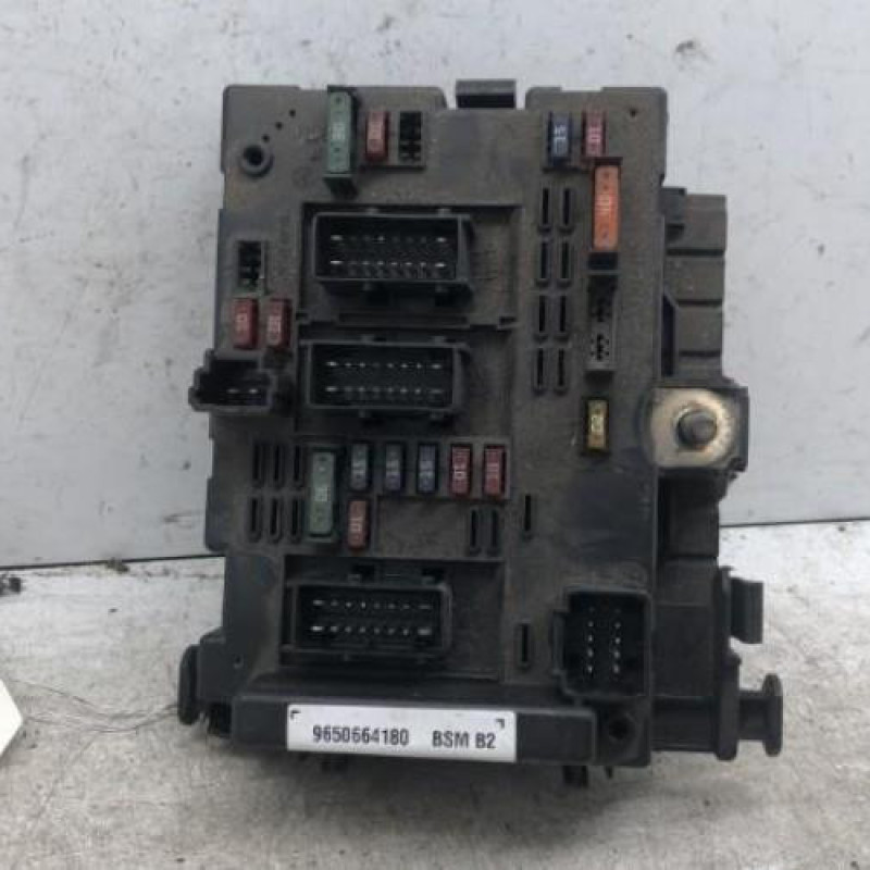 Boitier servitude moteur (BSM) PEUGEOT 307