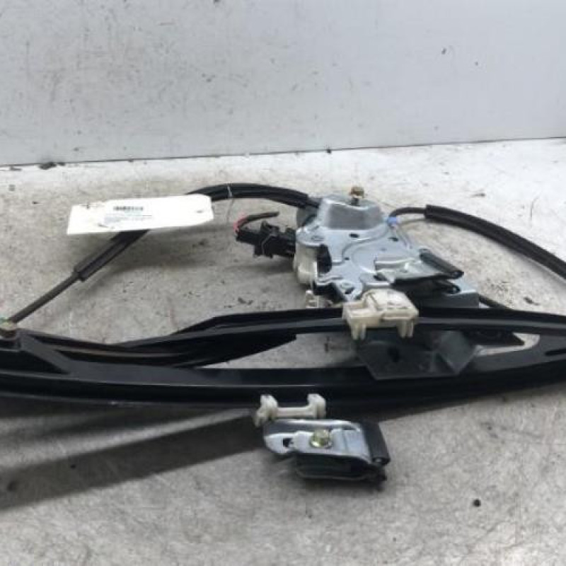 Leve vitre electrique avant gauche VOLKSWAGEN POLO 3