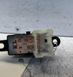 Interrupteur de leve vitre arriere gauche NISSAN QASHQAI 2