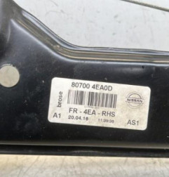 Leve vitre electrique avant droit NISSAN QASHQAI 2